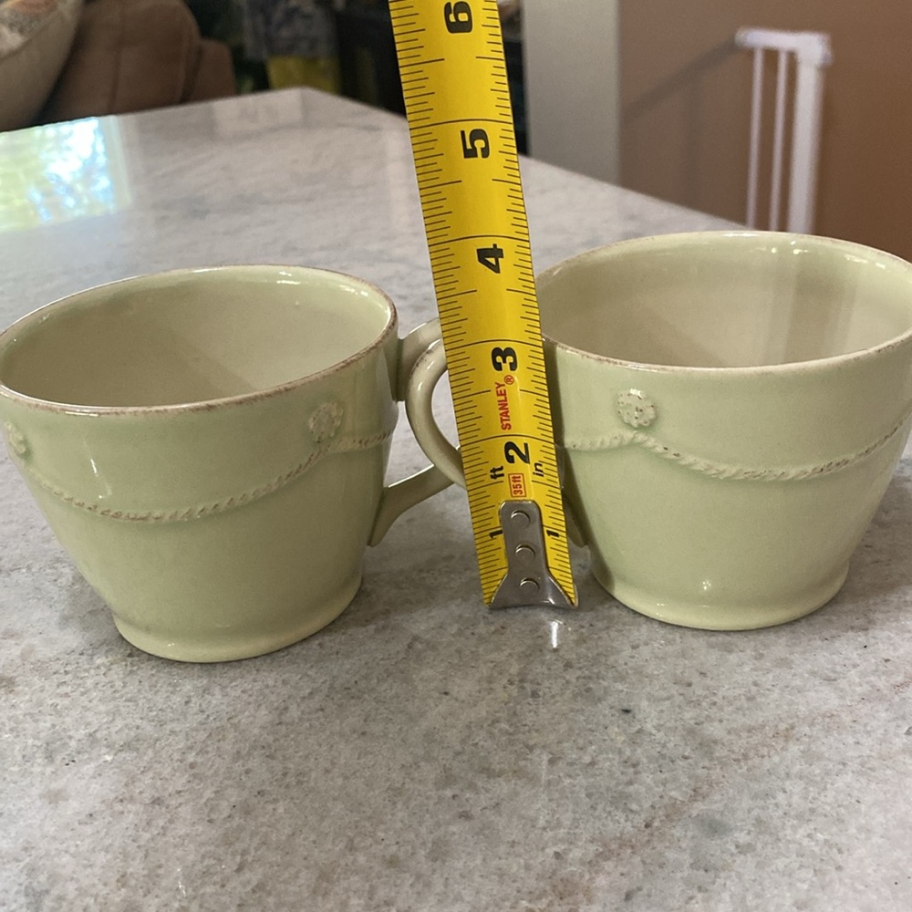 2 Juliska Pistachio green berry and thread coffee cups - Picture 6 of 6